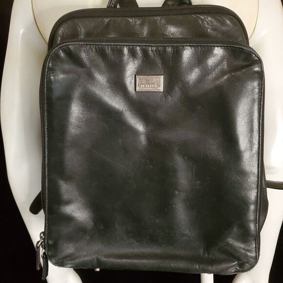 Perlina Black Leather Backpack - Picture 2 of 7